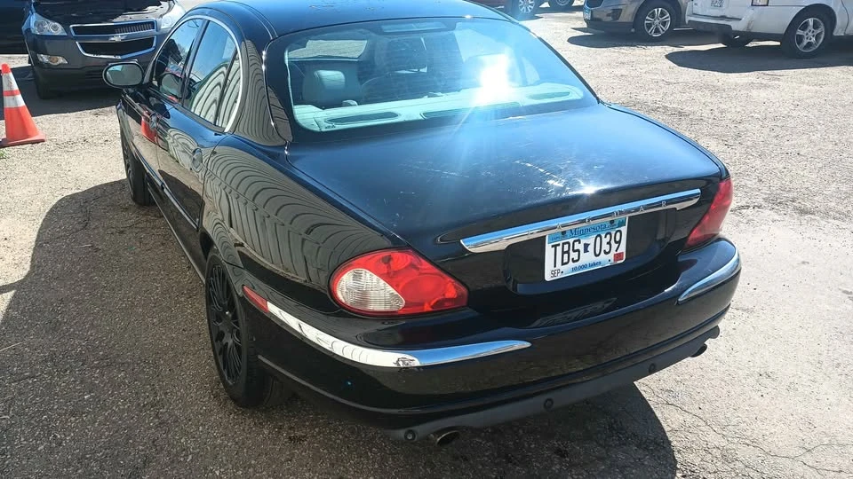 2004 Jaguar XE - Image 5 of 12