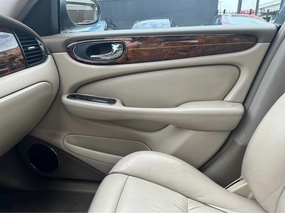 2004 Jaguar X350/X356/X358 XJ - Image 13 of 14