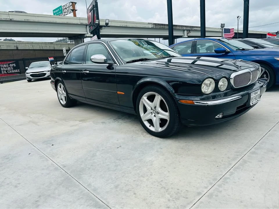 2004 Jaguar X350/X356/X358 XJ - Image 2 of 14
