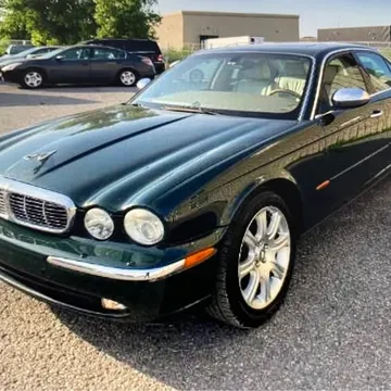 2004 Jaguar XJ8 Vanden Plas