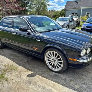 2004 Jaguar XJR