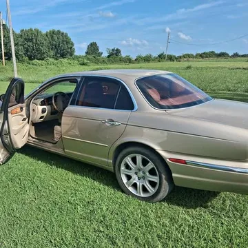 2004 Jaguar XJ Vanden Plas