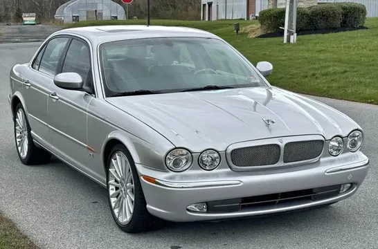 2004 Jaguar XJ XJR