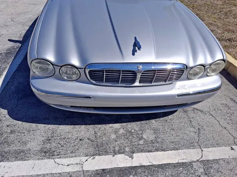 2004 Jaguar XJ Sedan