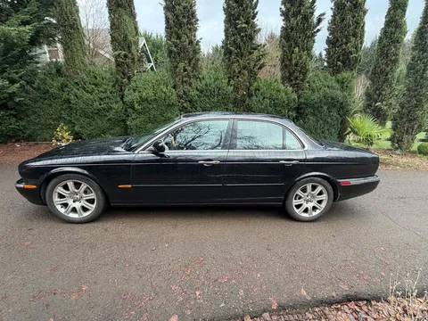 2004 Jaguar XJ Sport Sedan