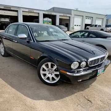 2004 Jaguar XJ8 Vanden Plas