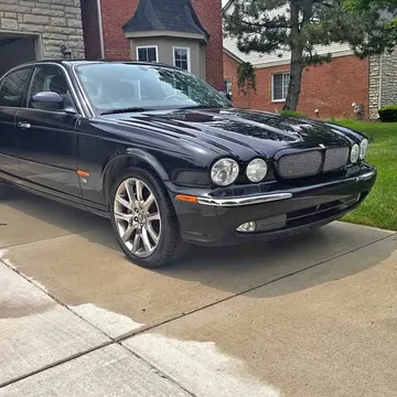 2004 Jaguar XJ XJ R-Sport Sedan 4D