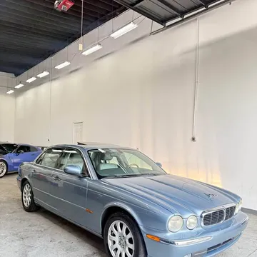 2004 Jaguar XJ Super V8 Sedan