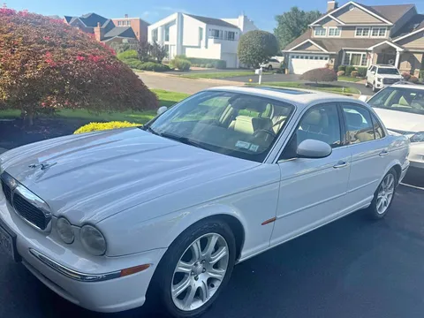 2004 Jaguar XJ Super V8 Sedan 4D