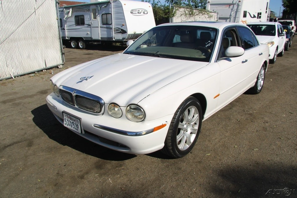 2004 Jaguar X350/X356/X358 XJ - Image 2 of 21