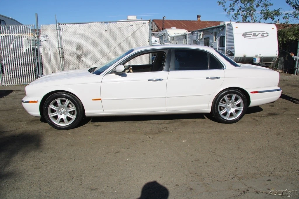 2004 Jaguar X350/X356/X358 XJ - Image 3 of 21