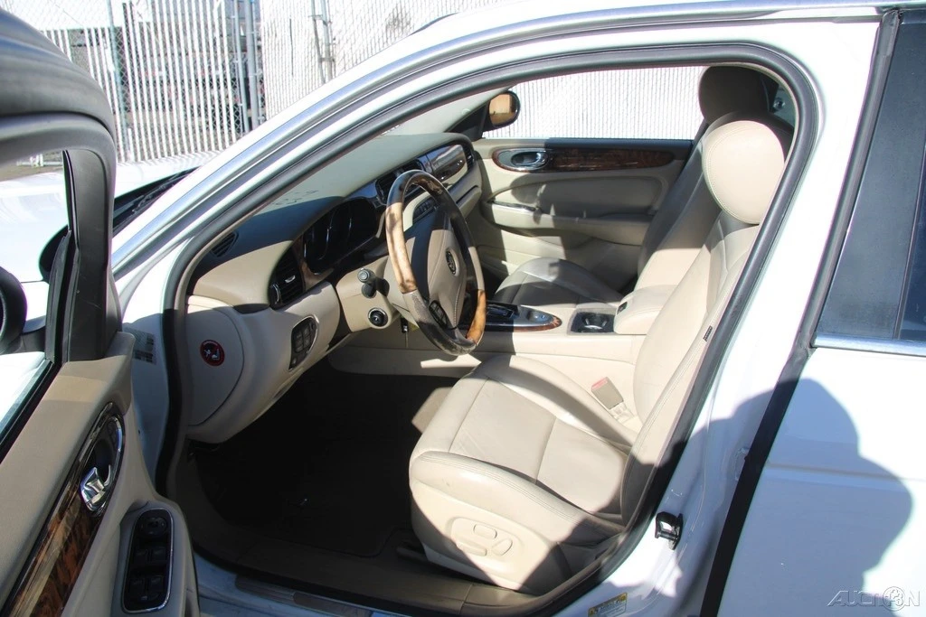 2004 Jaguar X350/X356/X358 XJ - Image 12 of 21