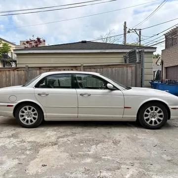2004 Jaguar XJ XJ8 Sedan 4D