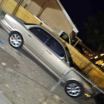 2004 Jaguar XJ XJ8 Sedan 4D