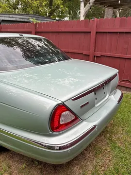 2004 Jaguar XJ XJ8 Sedan 4D