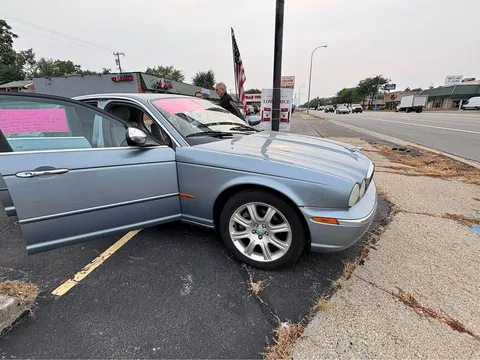 2004 Jaguar XJ XJ8 Sedan 4D