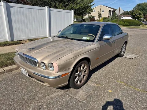 2004 Jaguar XJ XJ8 Sedan 4D