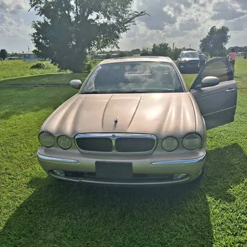 2004 Jaguar XJ XJ8 Vanden Plas Sedan 4D