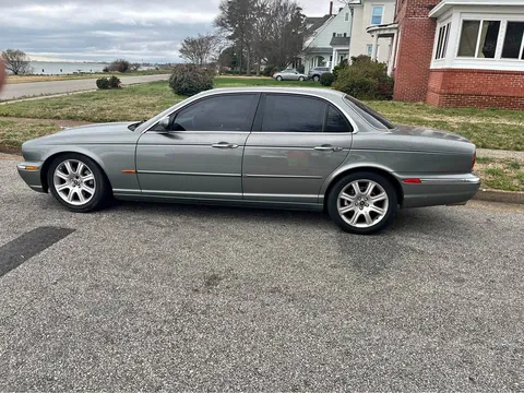 2004 Jaguar XJ XJ8 Vanden Plas Supercharged Sedan 4D