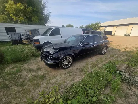 2004 Jaguar XJ XJR Sedan 4D