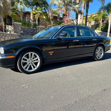 2004 Jaguar XJ XJR Sedan 4D