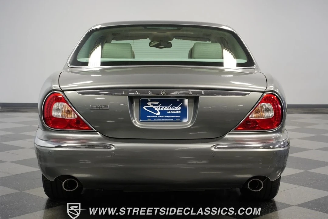 2004 Jaguar XJ Series 4 - Image 11 of 12