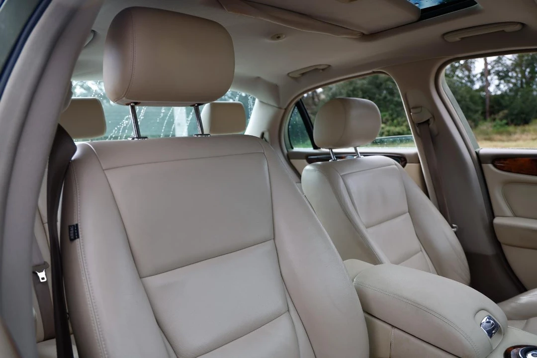 2004 Jaguar X350/X356/X358 XJ - Image 16 of 31