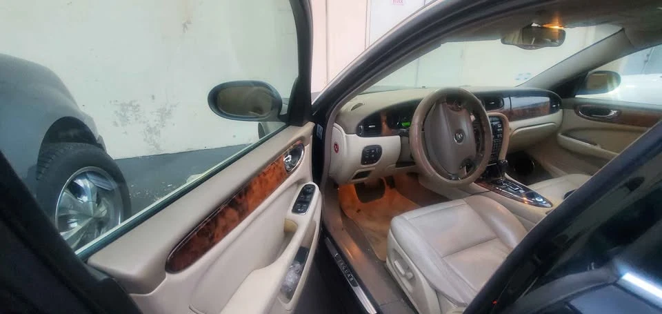2004 Jaguar XJ Series 4 - Image 5 of 6
