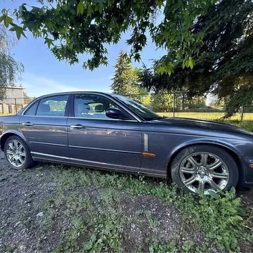 2004 Jaguar XJ8