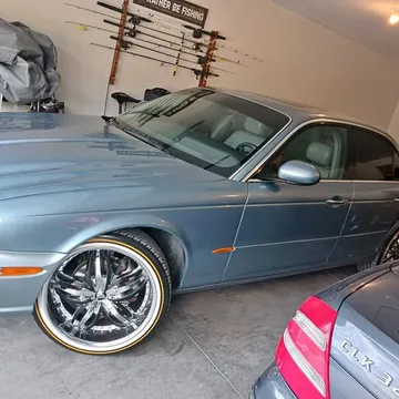 2004 Jaguar XJ8