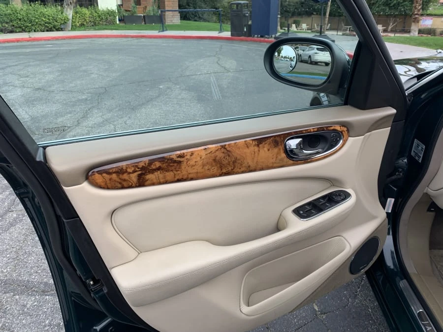 2004 Jaguar X350/X356/X358 XJ - Image 16 of 18
