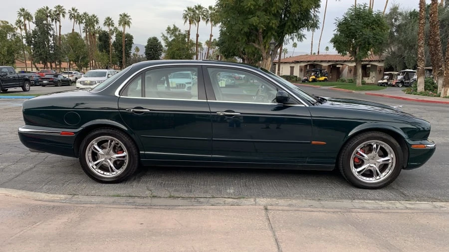 2004 Jaguar X350/X356/X358 XJ - Image 2 of 18