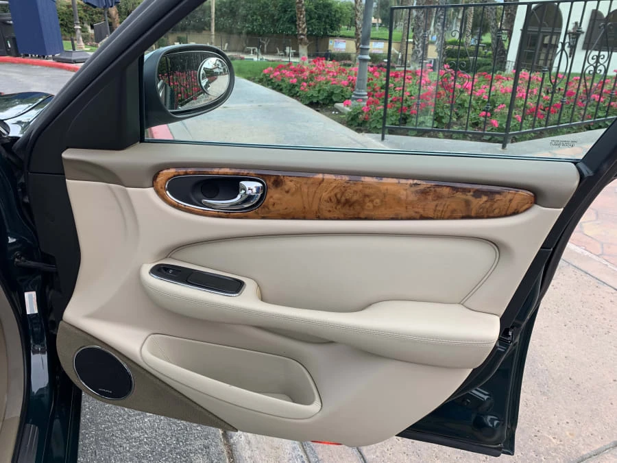 2004 Jaguar X350/X356/X358 XJ - Image 14 of 18