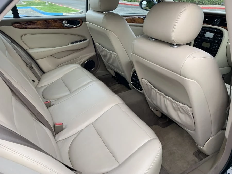 2004 Jaguar X350/X356/X358 XJ - Image 11 of 18