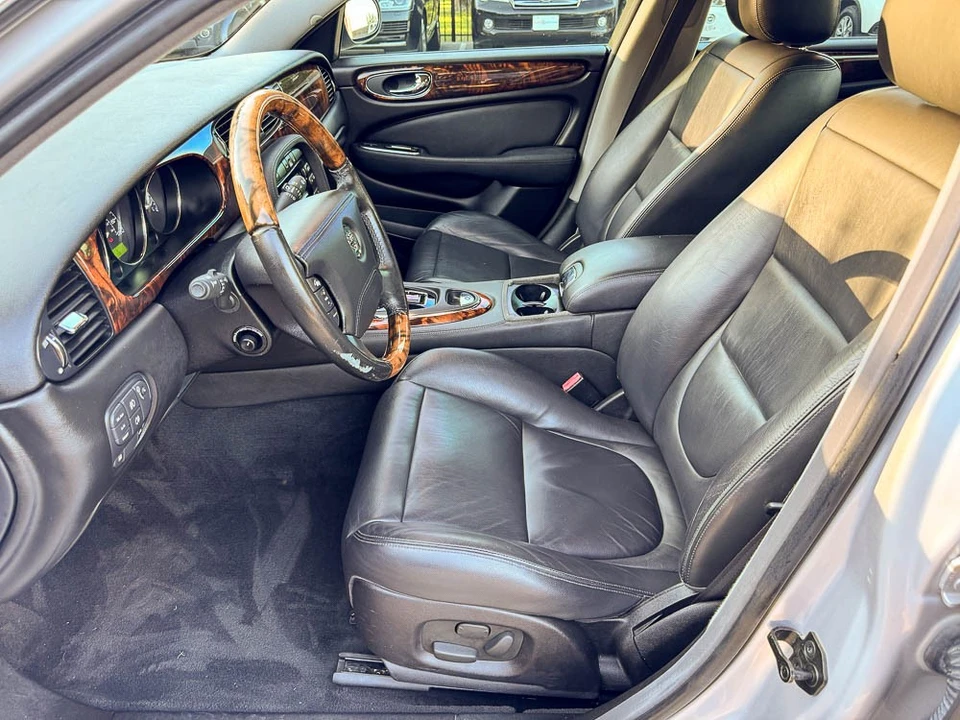 2004 Jaguar X350/X356/X358 XJ - Image 11 of 29