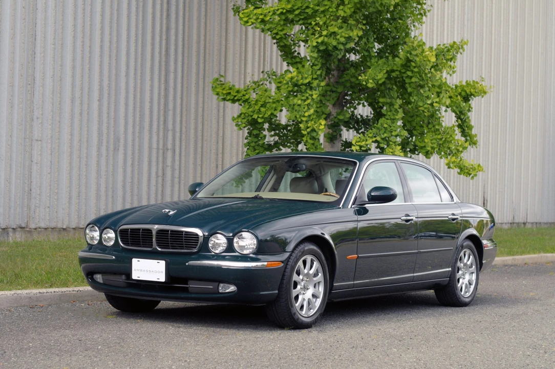 2004 Jaguar X350/X356/X358 XJ - Image 2 of 31