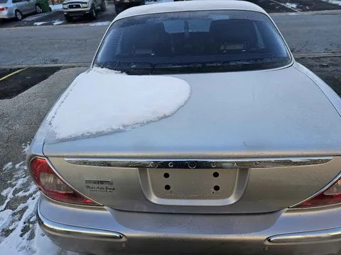 2004 Jaguar XJ8 Sedan