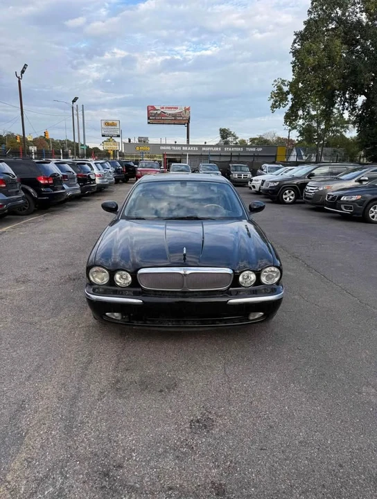 2004 Jaguar XJ Series 4 - Image 2 of 8