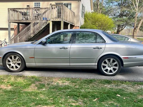 2004 Jaguar XJ8 Sedan