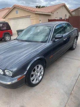 2004 Jaguar XJ8 Sedan