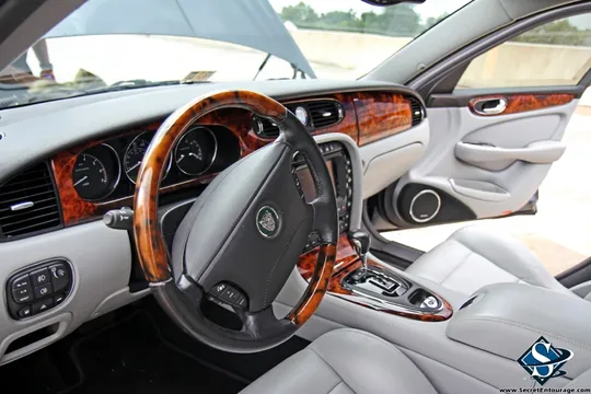 2004 Jaguar XJR