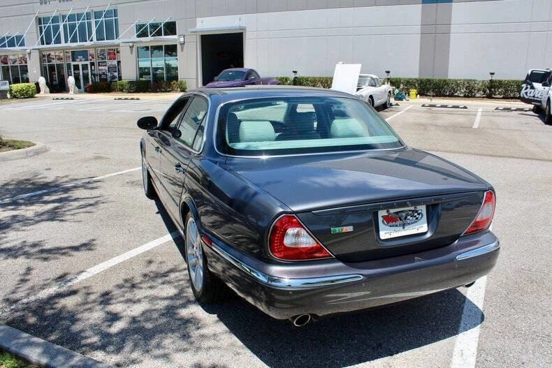 2004 Jaguar X350/X356/X358 XJR - Image 28 of 31