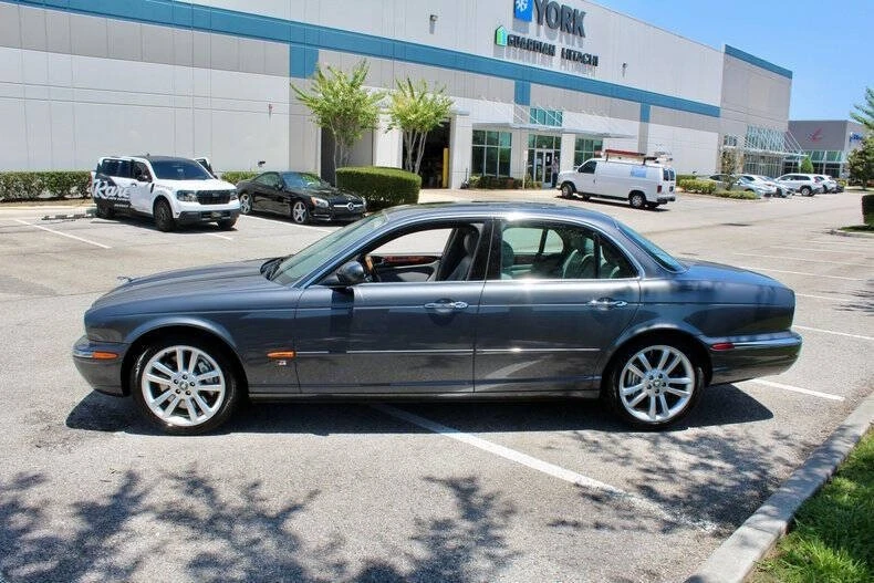 2004 Jaguar X350/X356/X358 XJR - Image 25 of 31