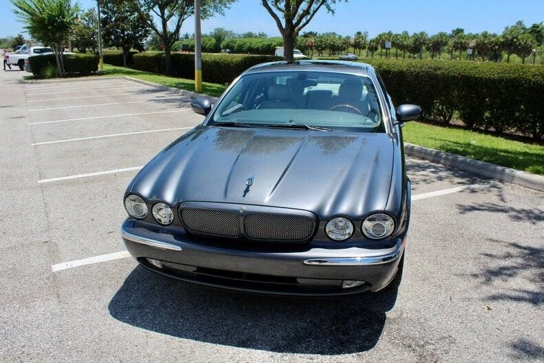 2004 Jaguar X350/X356/X358 XJR - Image 22 of 31