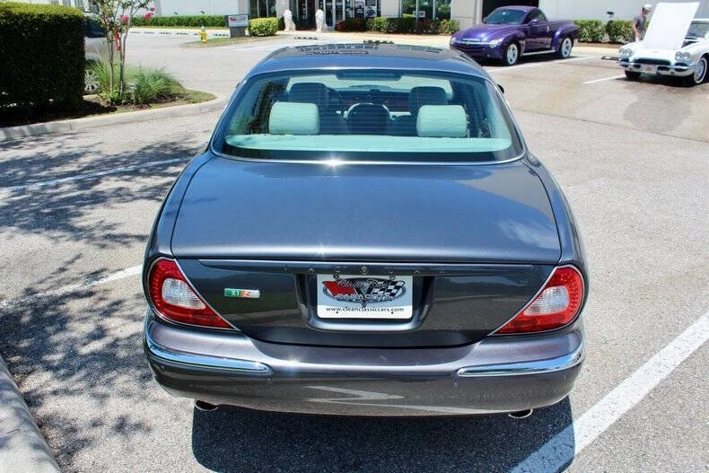2004 Jaguar X350/X356/X358 XJR - Image 29 of 31