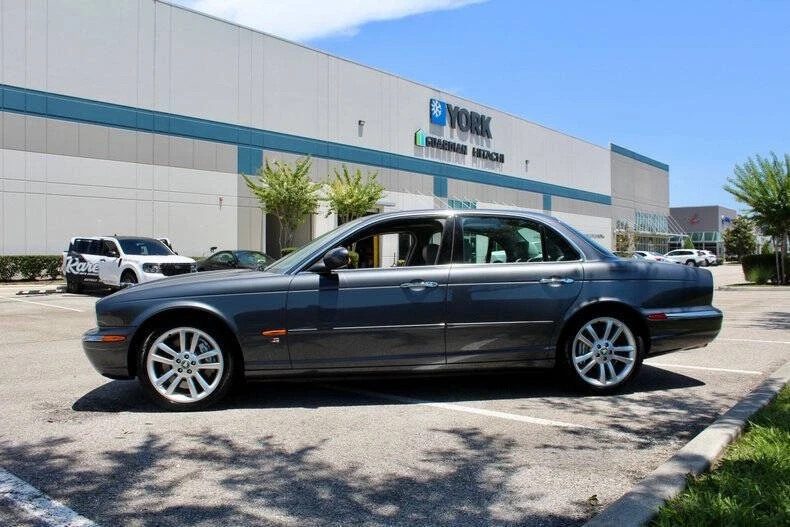 2004 Jaguar X350/X356/X358 XJR - Image 8 of 31
