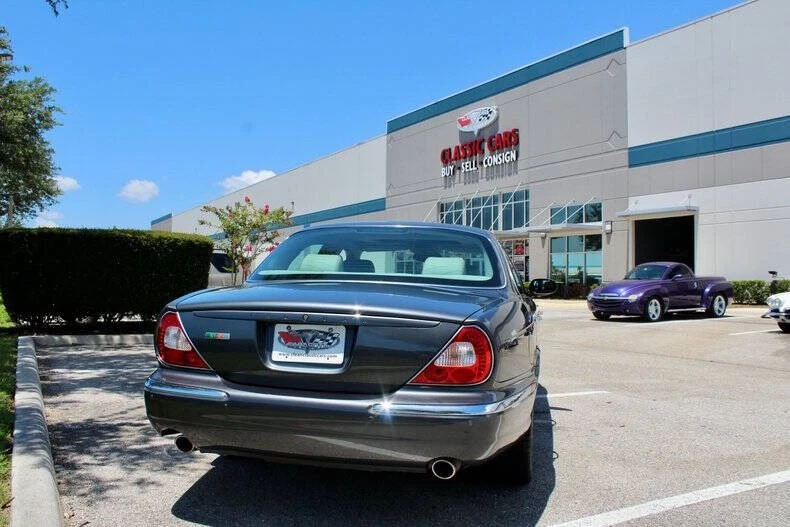 2004 Jaguar X350/X356/X358 XJR - Image 12 of 31