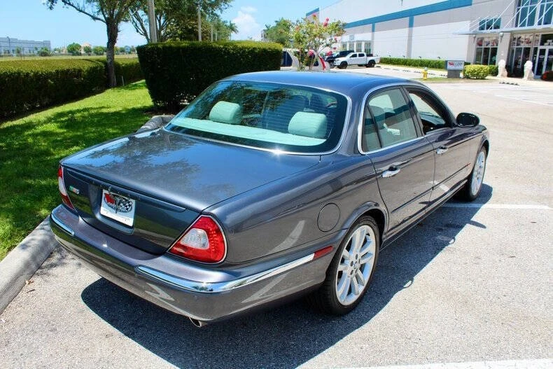 2004 Jaguar X350/X356/X358 XJR - Image 15 of 31