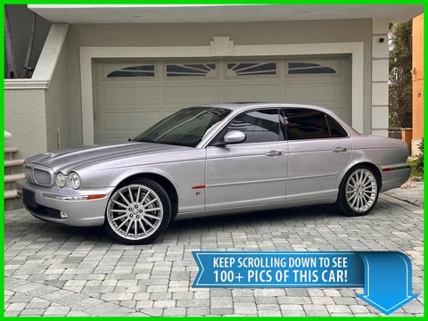 2004 Jaguar XJR Base 4dr Supercharged Sedan