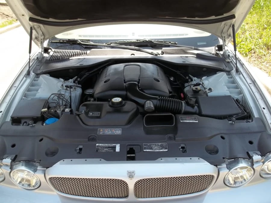 2004 Jaguar Replica - Image 6 of 9